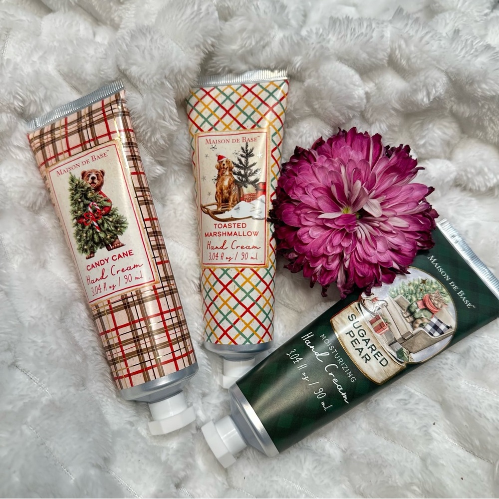 🌹 MAISON DE BASE • HAPPY Holiday’s Hand Cream Set - Red, White, Green
